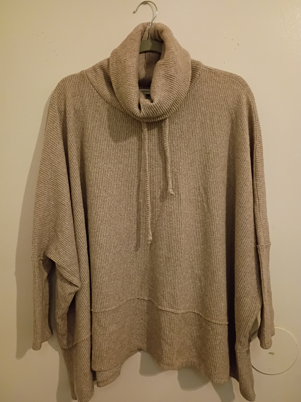 Cherish Ribbed Knit Turtleneck Sweater in Beige Sz L‎